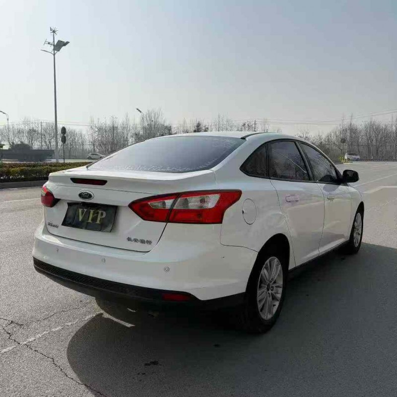 淄博15年福特福克斯9