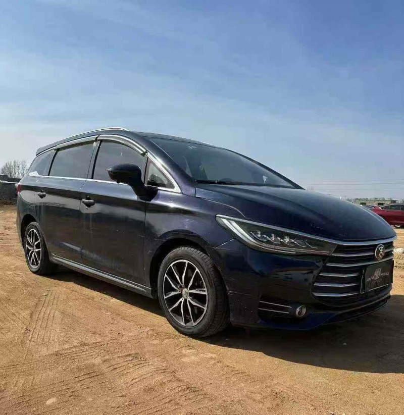 东营18年比亚迪宋1