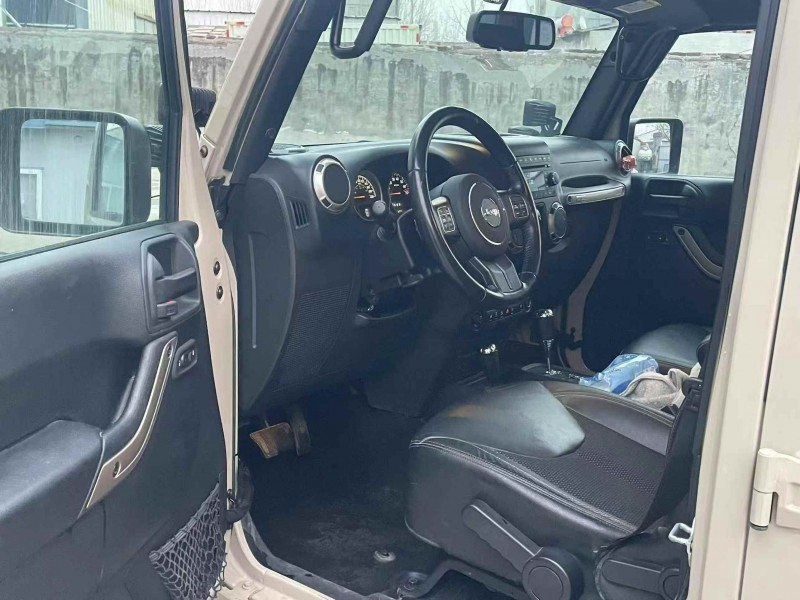 烟台17年Jeep牧马人6