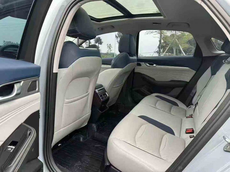 湛江23年吉利星瑞5