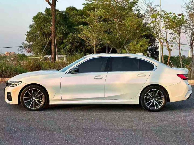 佛山22年宝马3系3