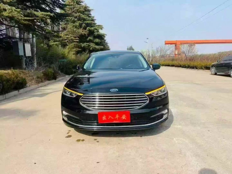 烟台20年福特金牛座1