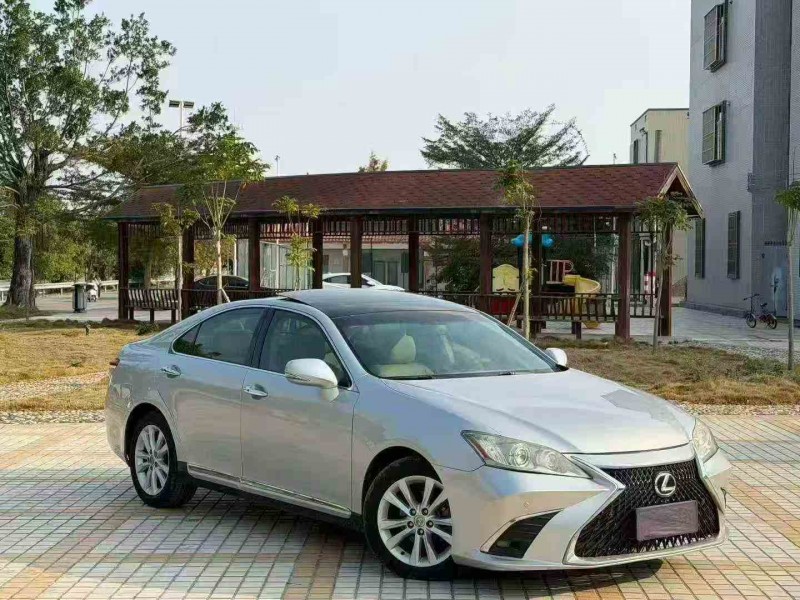 湛江12年雷克萨斯ES2