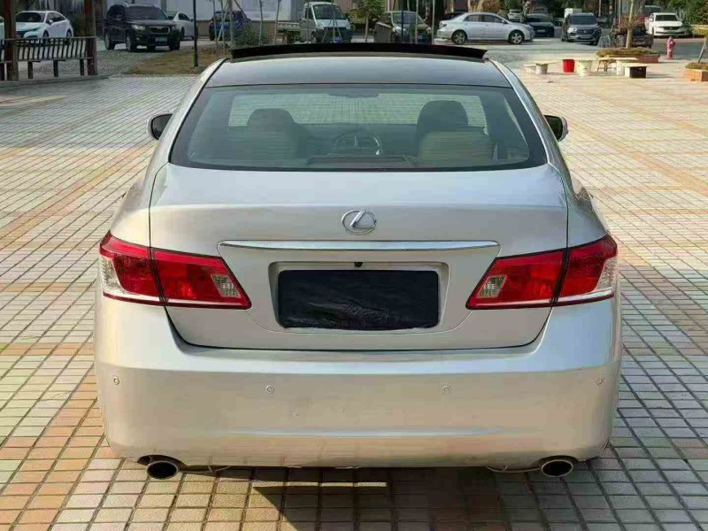 湛江12年雷克萨斯ES8