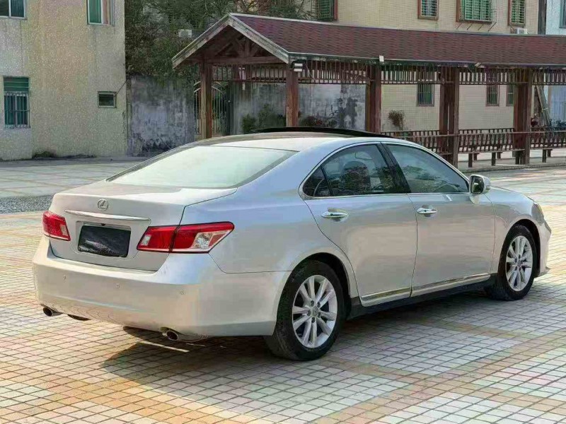 湛江12年雷克萨斯ES9