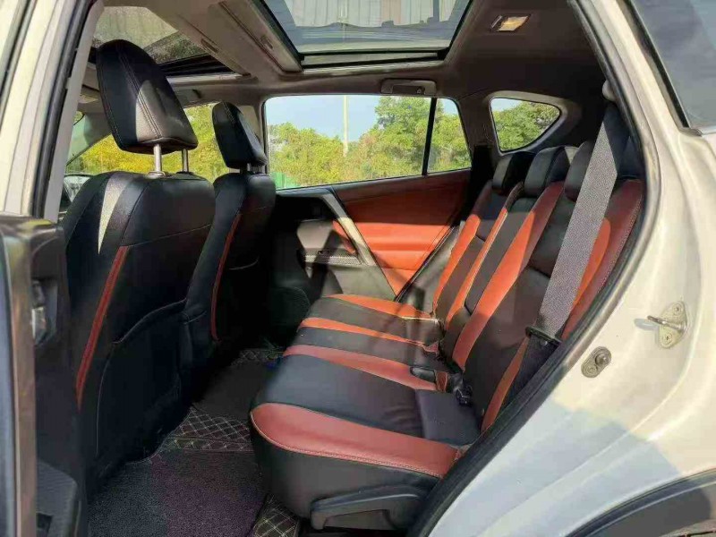 珠海15年丰田RAV48