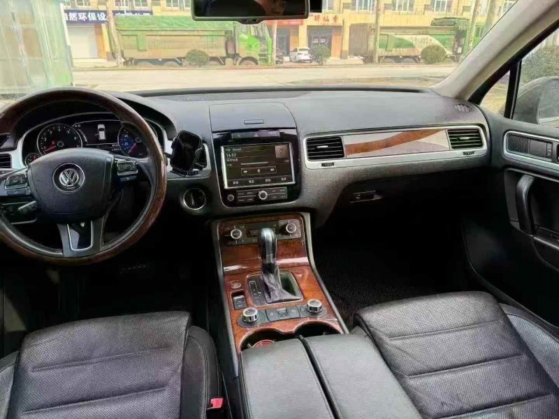 潍坊12年大众途锐6