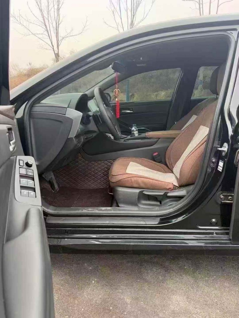 邢台23年丰田亚洲龙4