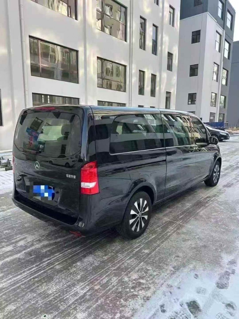 烟台22年奔驰威霆7