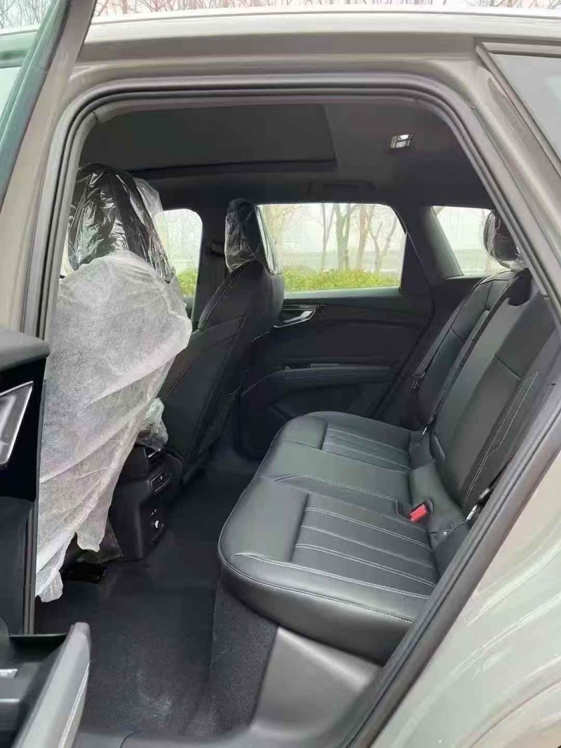 东营26年奥迪Q44