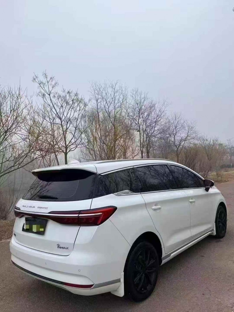 东营20年比亚迪宋MAX8