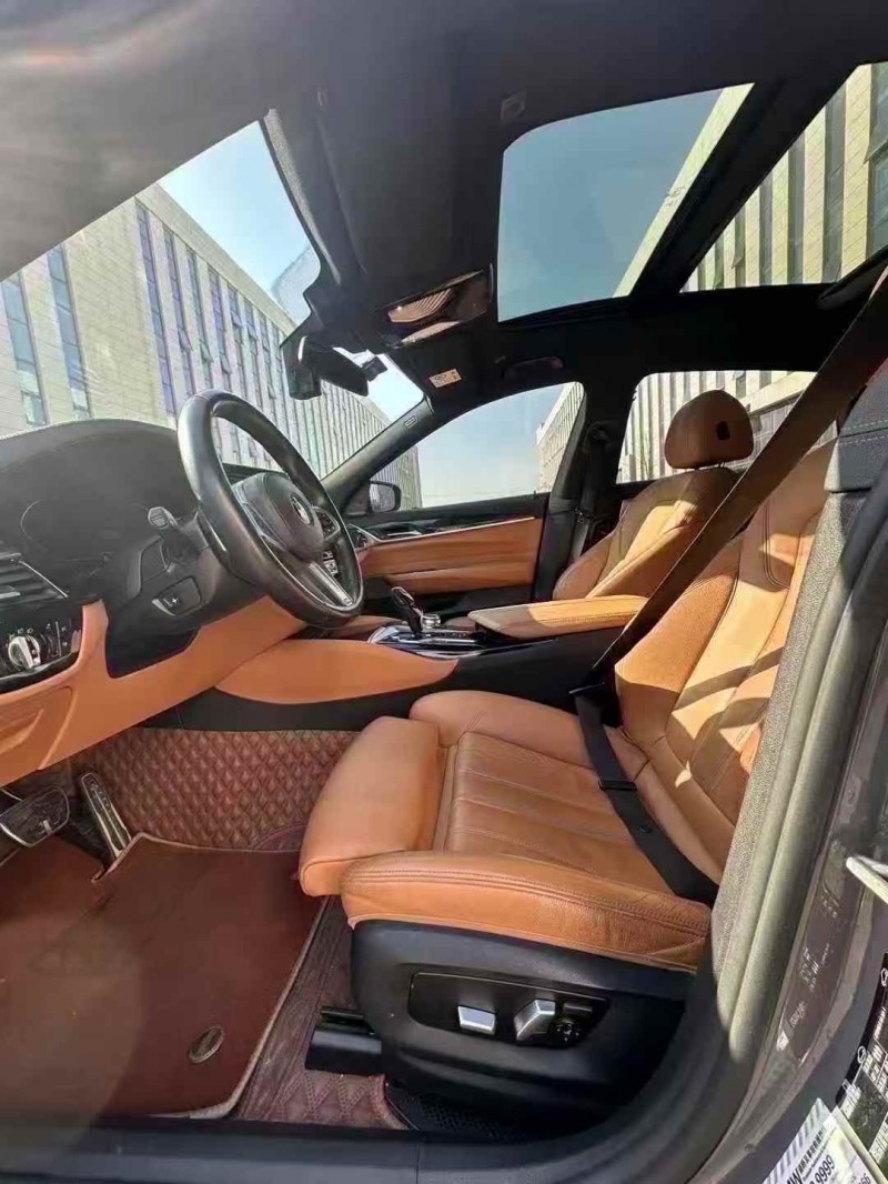 济宁21年宝马6系4