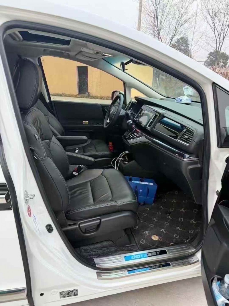 苏州21年本田艾力绅6