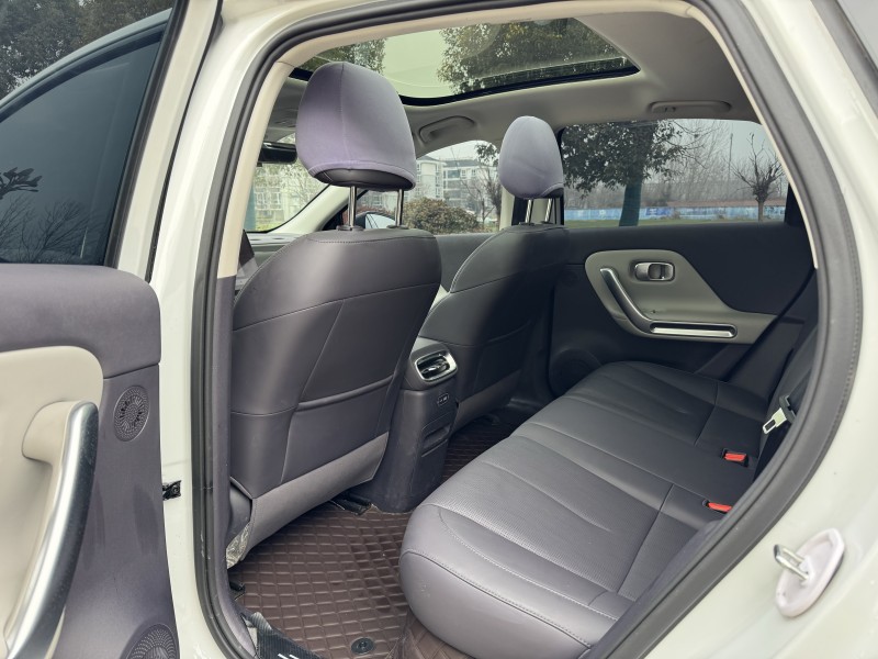 盐城25年零跑汽车C016