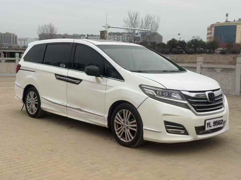 安阳17年本田艾力绅2