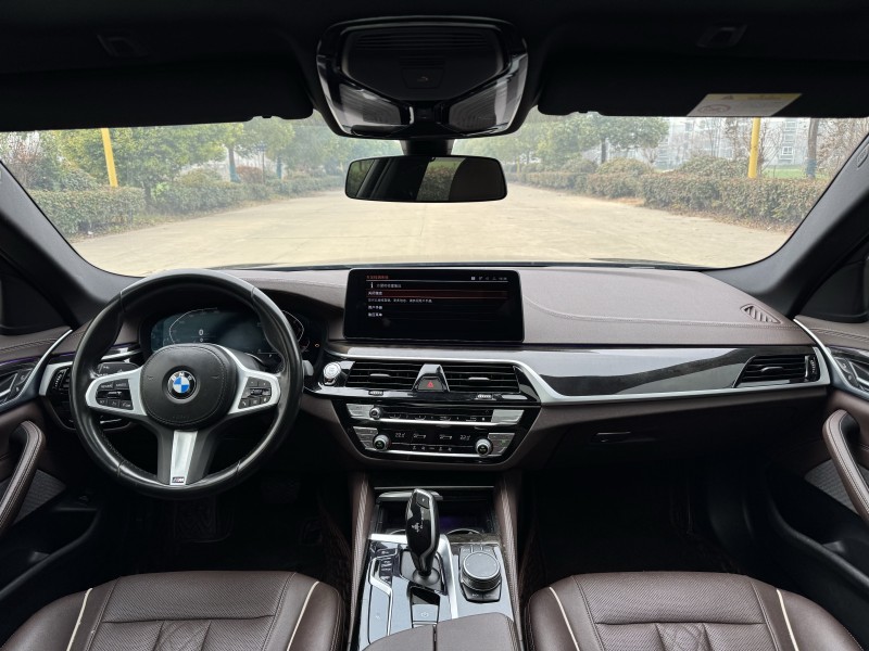 盐城22年宝马5系9