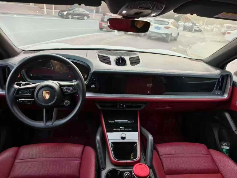 十堰24年保时捷卡宴5