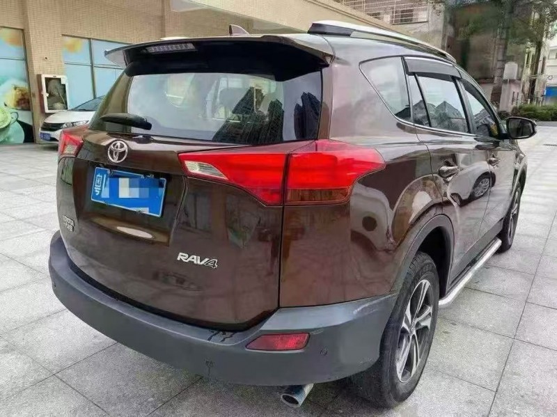 广州16年丰田RAV43