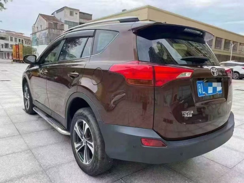广州16年丰田RAV44