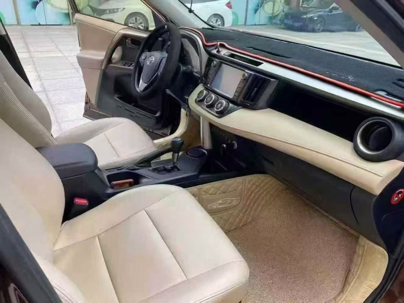 广州16年丰田RAV45