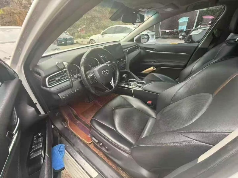 潍坊22年丰田凯美瑞6