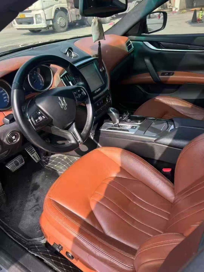 菏泽15年玛莎拉蒂Ghibli4