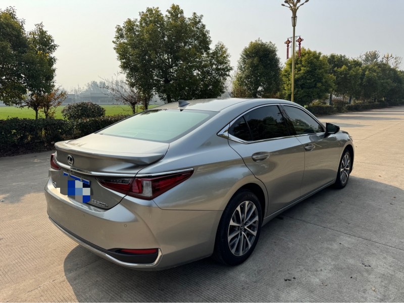 盐城24年雷克萨斯ES6