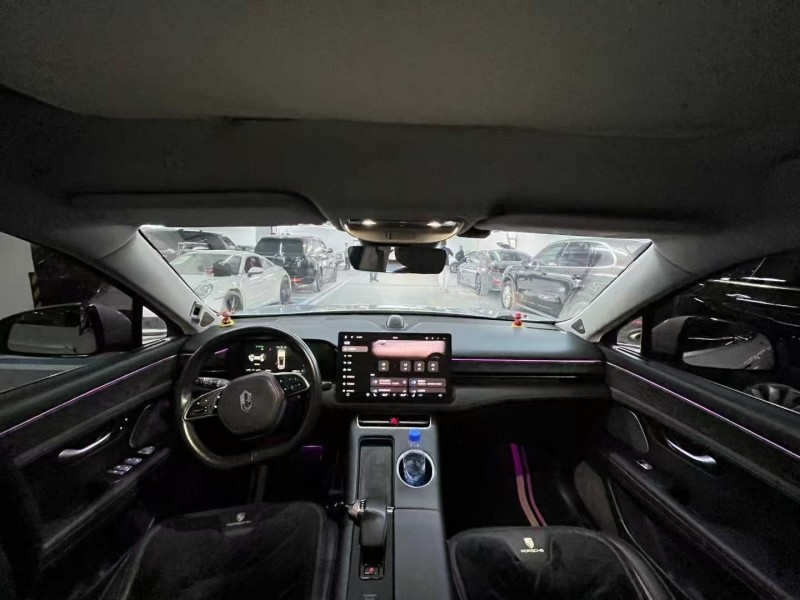 广州22年华为智选问界5