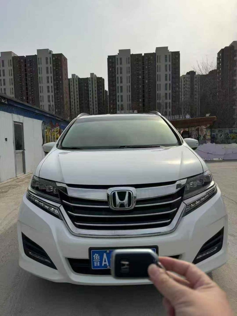 青岛19年本田艾力绅1