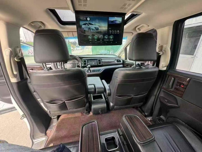 青岛19年本田艾力绅5