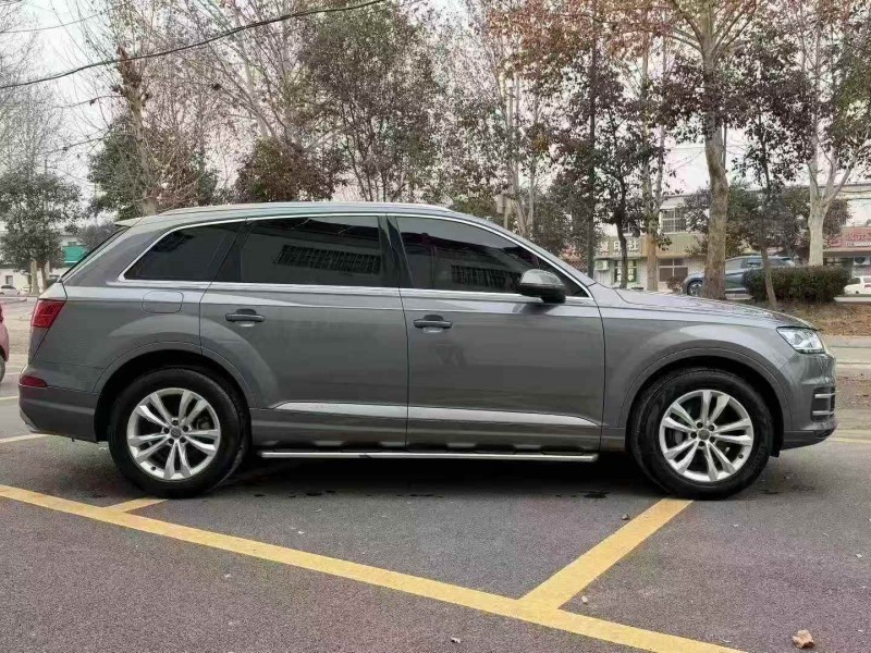 淄博17年奥迪Q78