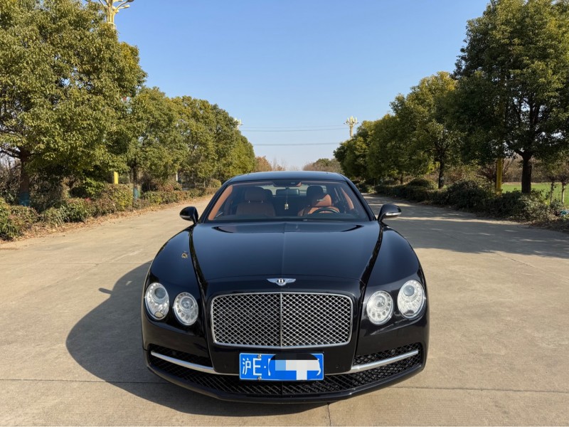 盐城16年宾利飞驰1