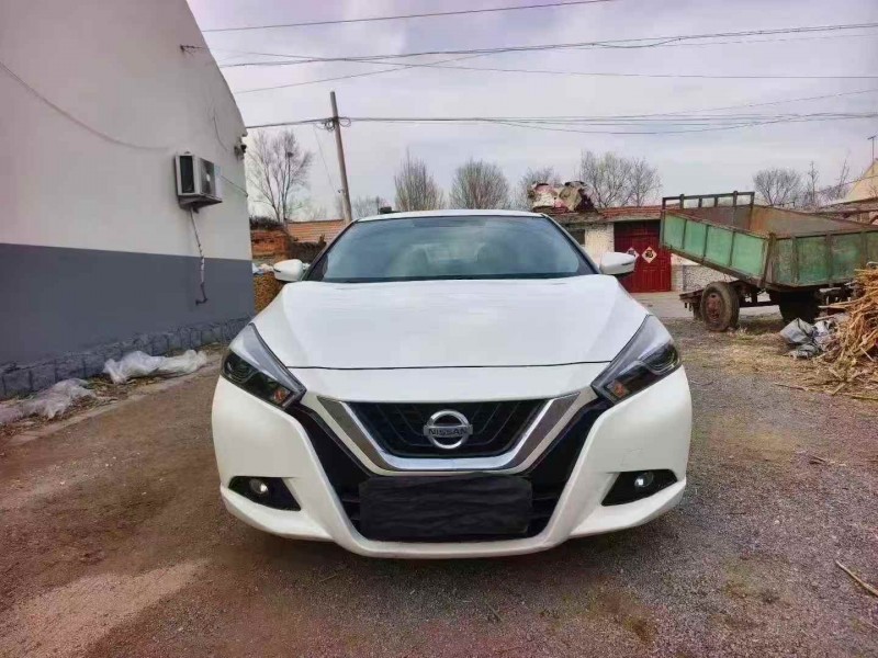 东营19年日产蓝鸟1