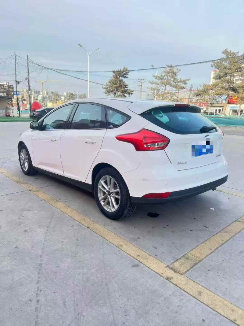 保定17年福特福克斯9