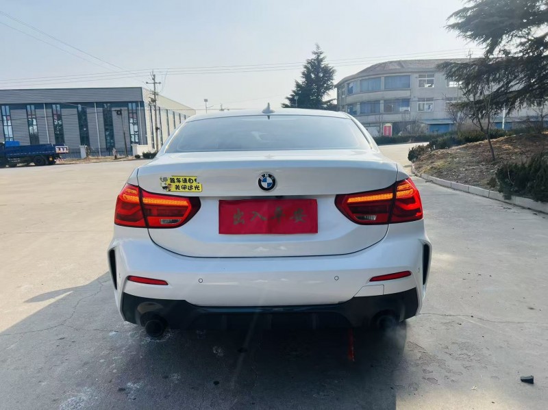 烟台22年宝马1系4