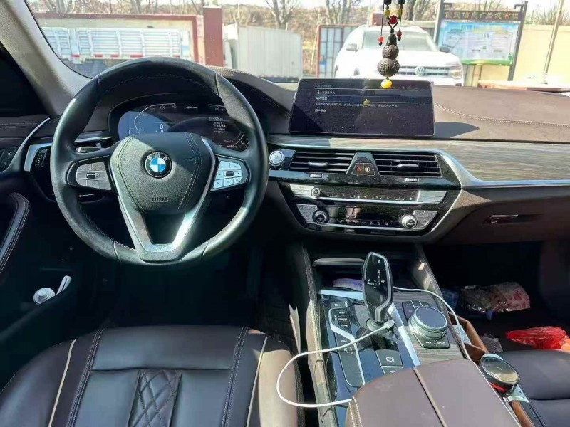 泰安20年宝马5系7