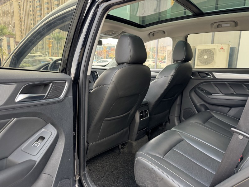 盐城19年荣威RX56