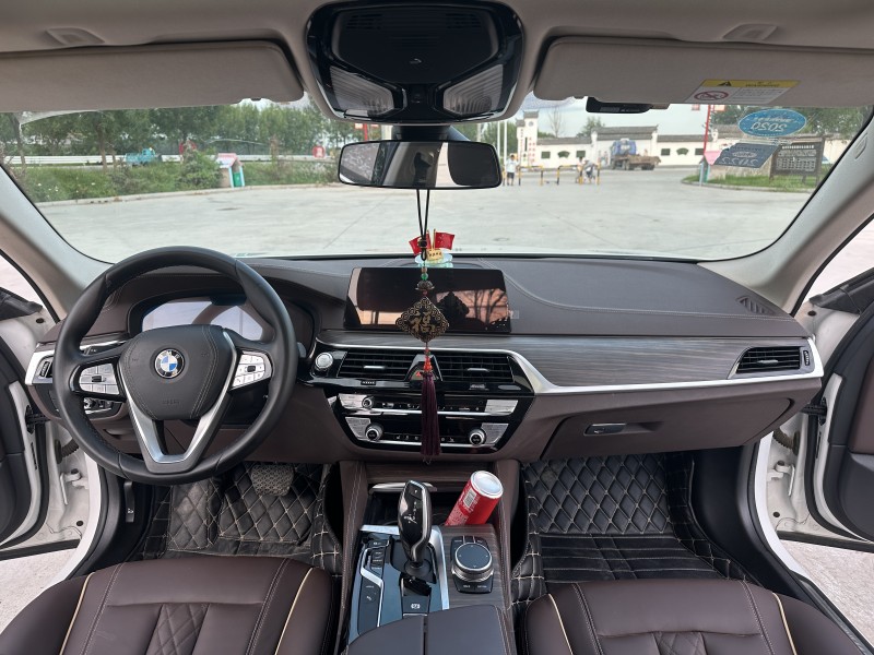 徐州20年宝马5系4