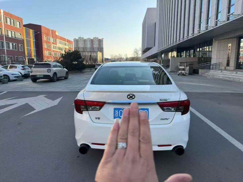 德州15年丰田锐志6