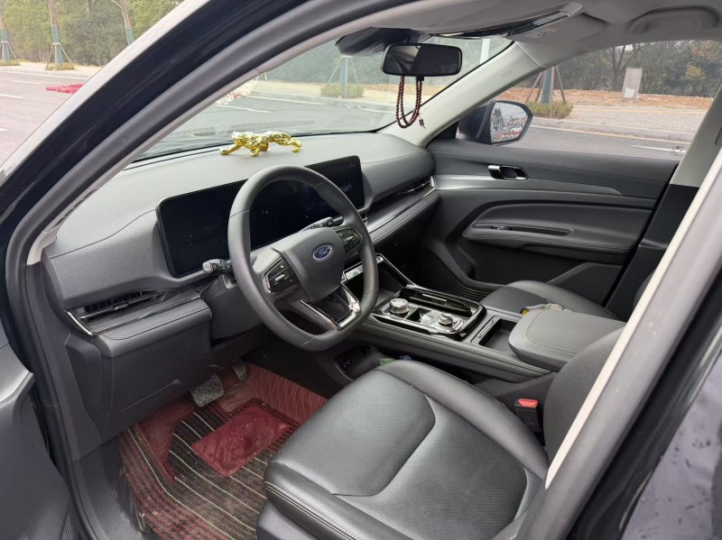 岳阳24年福特领睿8