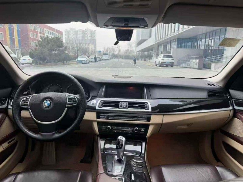 济宁16年宝马5系9