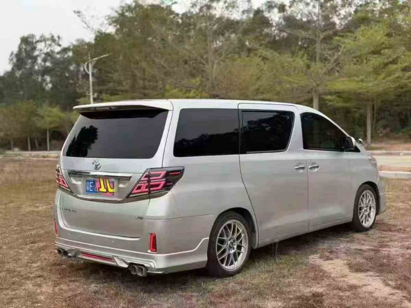 江门15年丰田埃尔法9