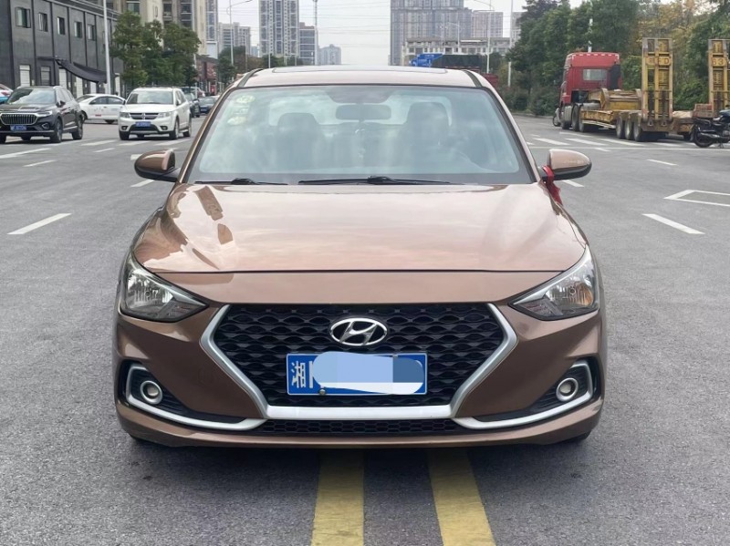 常德18年现代悦动1