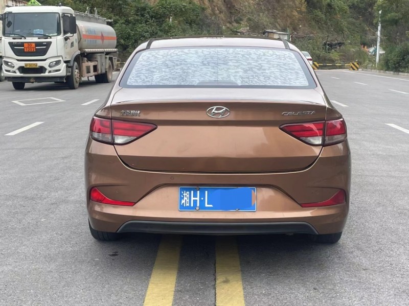 常德18年现代悦动6