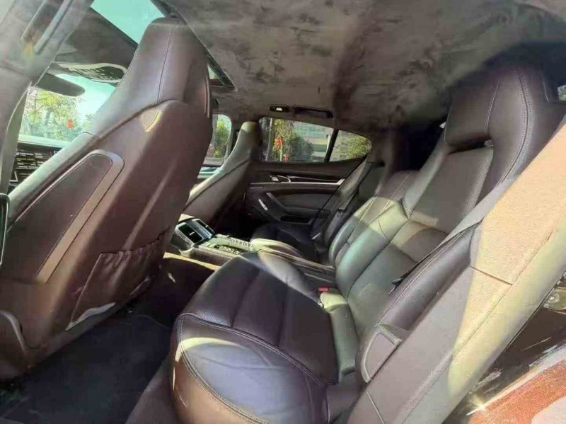 湛江15年保时捷帕拉梅拉4