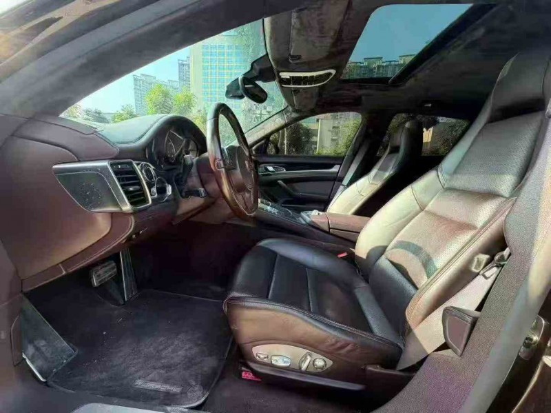 湛江15年保时捷帕拉梅拉5