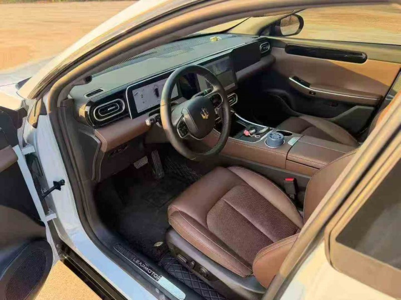 佛山24年零跑汽车C015