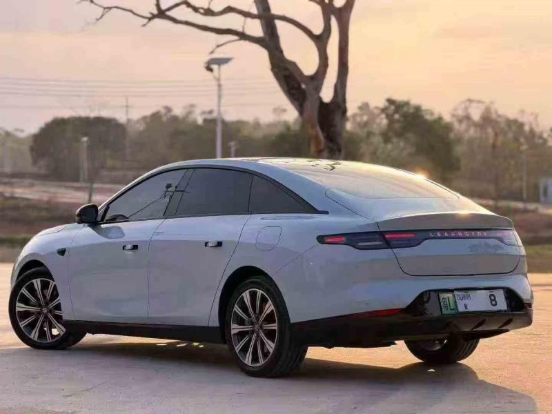 佛山24年零跑汽车C019