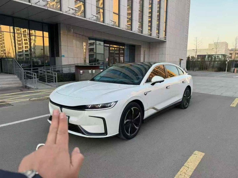 泰安24年岚图汽车追光3