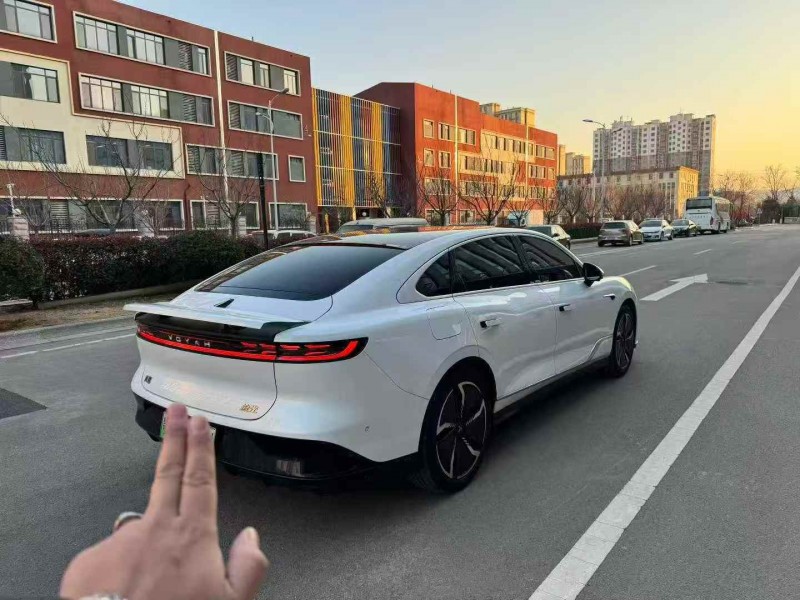 泰安24年岚图汽车追光5